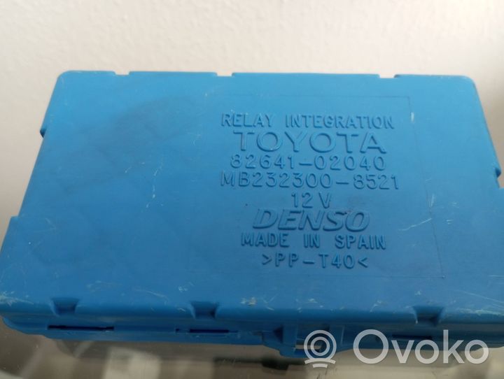 Toyota Corolla E120 E130 Module confort 8264102040