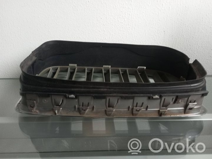 BMW X5 E70 Grille calandre supérieure de pare-chocs avant 7171395