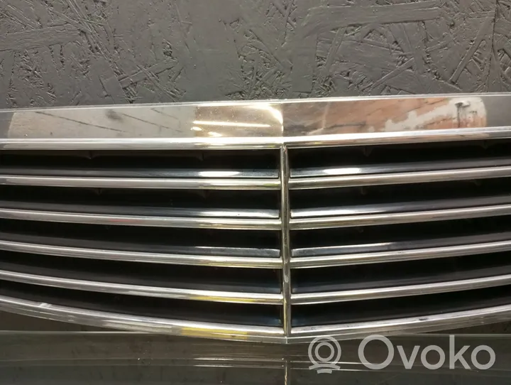 Mercedes-Benz S W220 Grille de calandre avant A2208800383