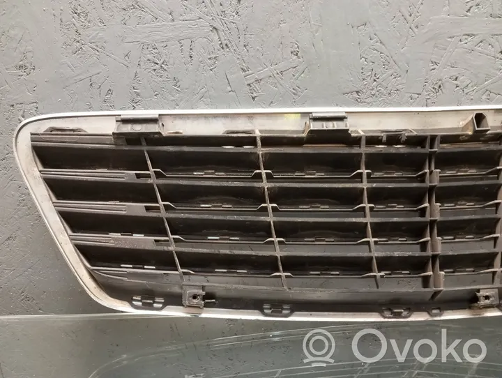 Mercedes-Benz S W220 Grille de calandre avant A2208800383