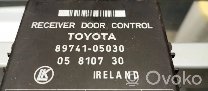 Toyota Avensis T220 Citu veidu vadības bloki / moduļi 8974105030
