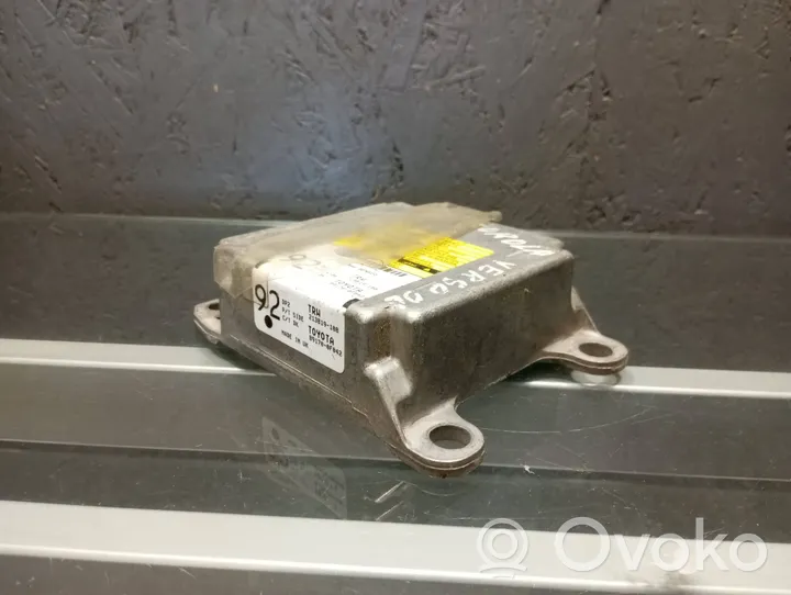 Toyota Corolla E120 E130 Gaisa spilvenu vadības bloks 891700F042