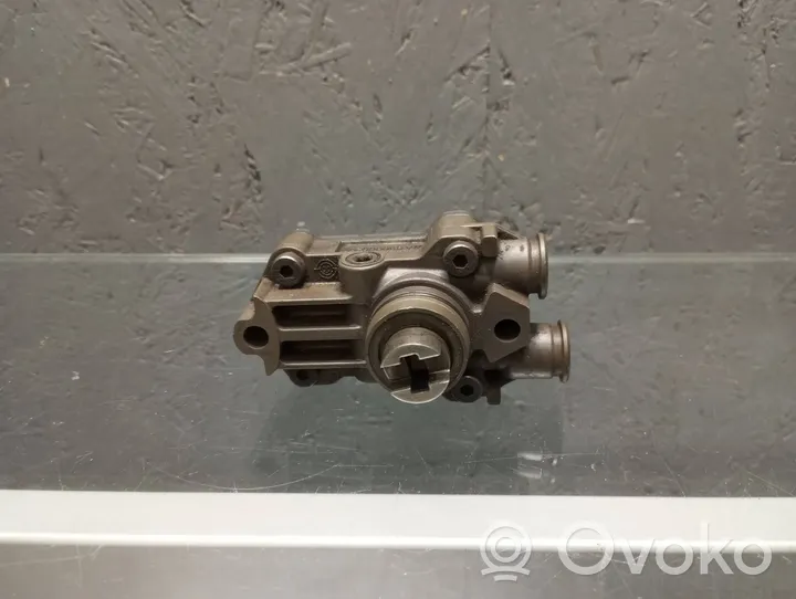 Mercedes-Benz C AMG W203 Fuel injection high pressure pump A6110900360