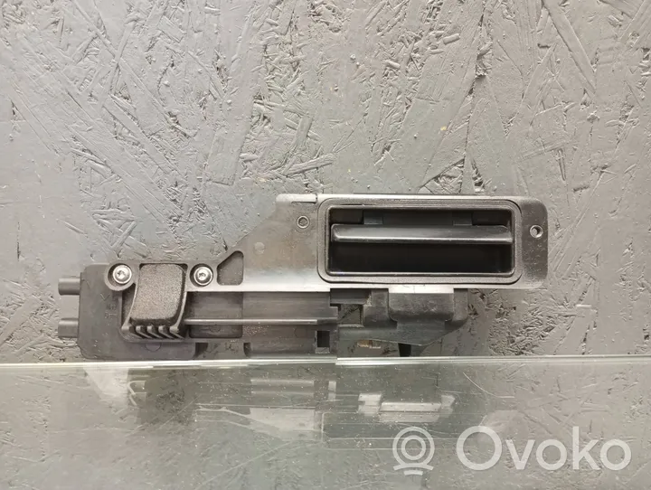 Mercedes-Benz ML W163 Griff Taster Öffner Heckklappe Kofferraumdeckel 1637400293