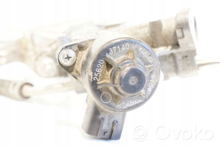 Toyota C-HR EGR-venttiili/lauhdutin 2562037140