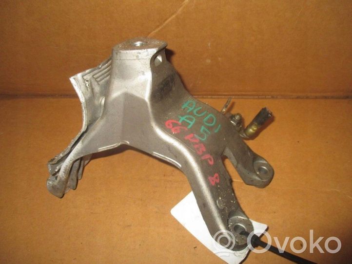 Audi A4 S4 B5 8D Engine mount vacuum valve Array