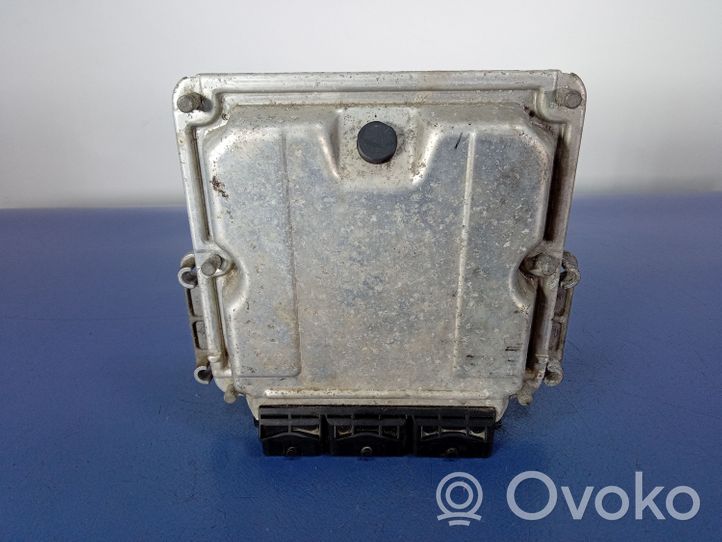 Renault Master II Unité de commande, module ECU de moteur 0281010320