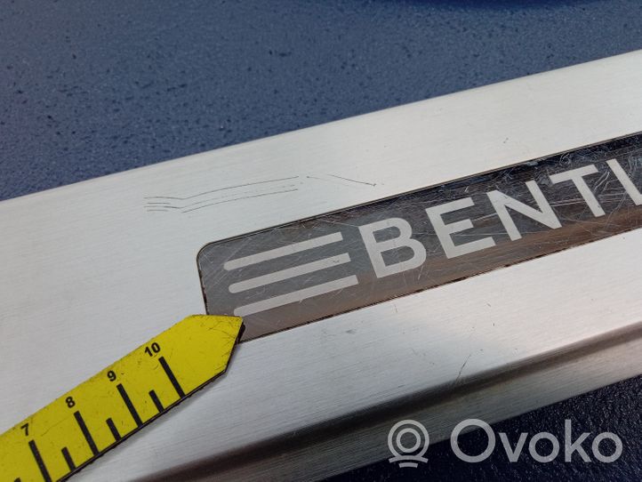 Bentley Bentayga Rivestimento vano piedi laterale 36A853373B