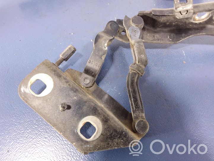 Audi A8 S8 D3 4E Cerniere del vano motore/cofano 4E0823301G