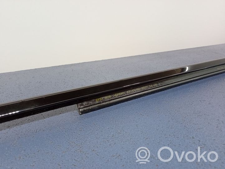 BMW 5 G30 G31 Pezzo della carrozzeria anteriore 7404029