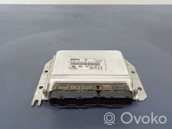 Hyundai Trajet Unité de commande, module ECU de moteur 0281010578