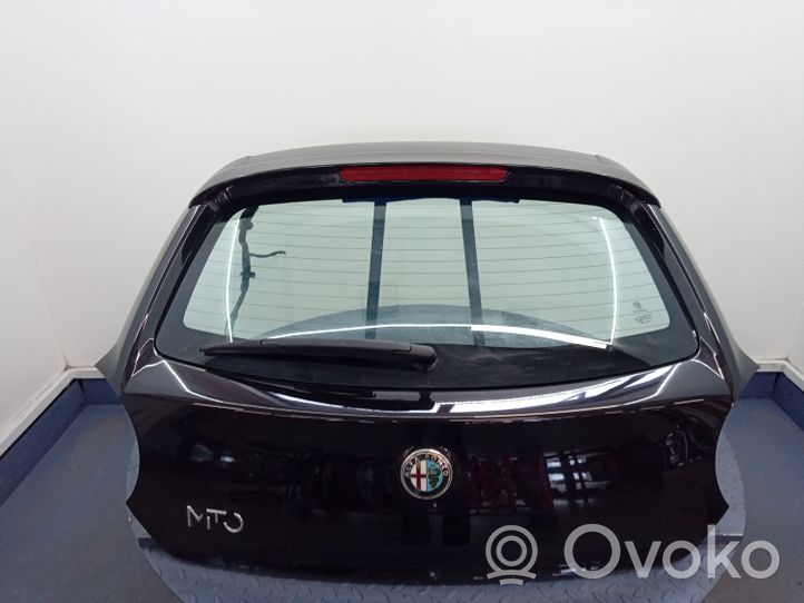 Alfa Romeo Mito Takaluukun/tavaratilan kansi 01