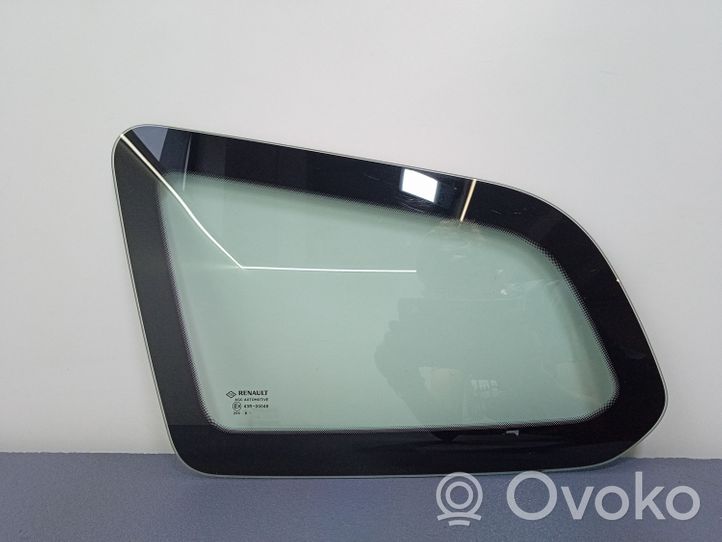 Dacia Duster Rear side window/glass 