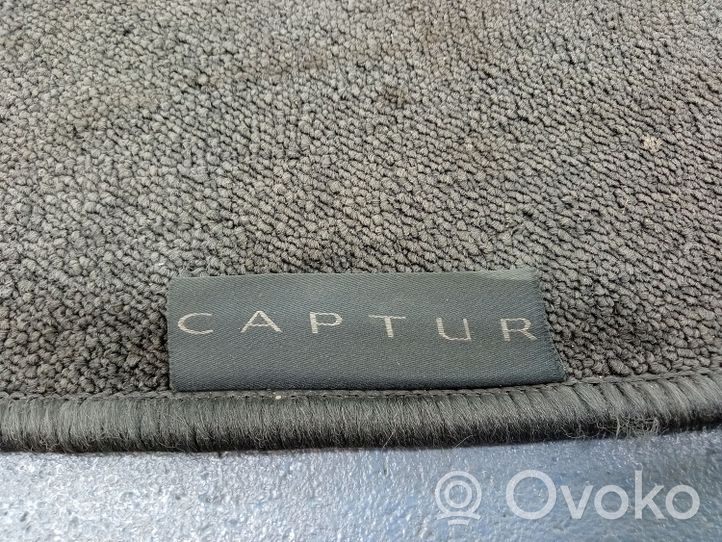 Renault Captur Front floor carpet liner 8201394366A