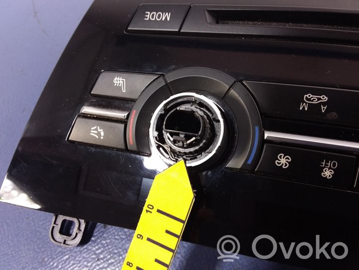 BMW X5M F85 Oro kondicionieriaus/ klimato/ pečiuko valdymo blokas (salone) 6817853