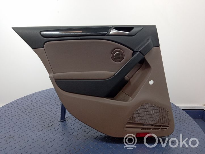 Volkswagen Golf VI Set di rivestimento del pannello della portiera 5K6867211EJ