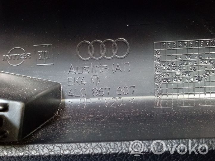 Audi Q7 4L Garnitures hayon 4L0867607