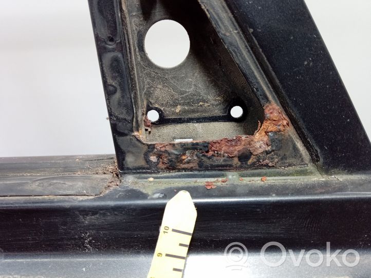 Daihatsu Rocky Front door 01