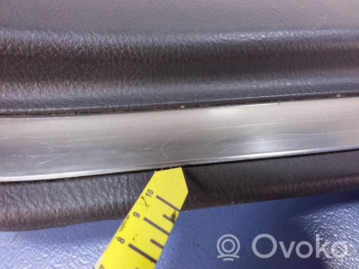 Toyota Avensis Verso Rivestimento vano piedi laterale 67914-05050