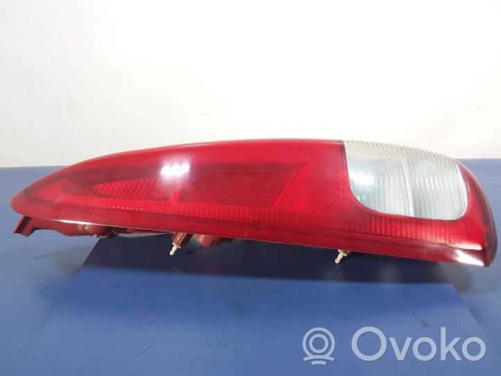 Chevrolet Rezzo Lampa tylna 30-0526L