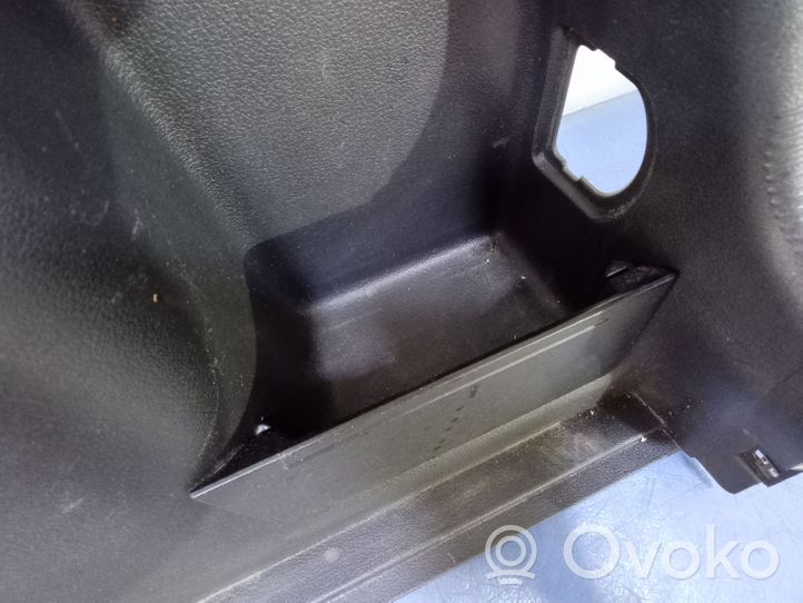 Volkswagen Golf V Garnitures hayon 5M0867428P