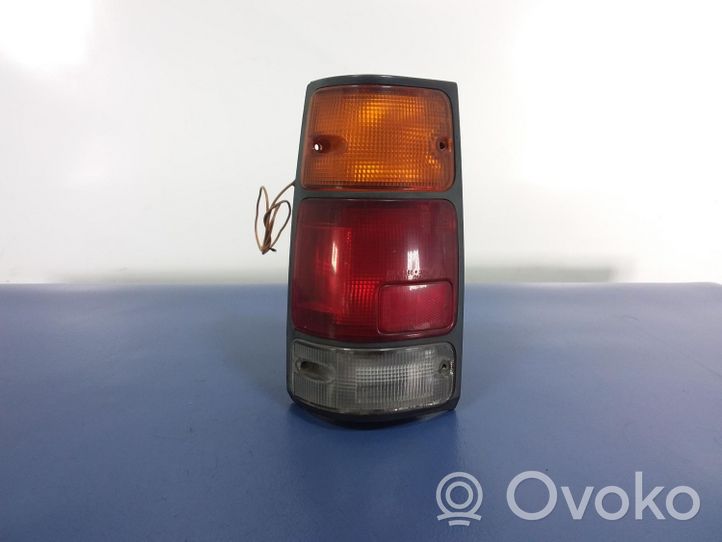 Isuzu Rodeo Lampa tylna 