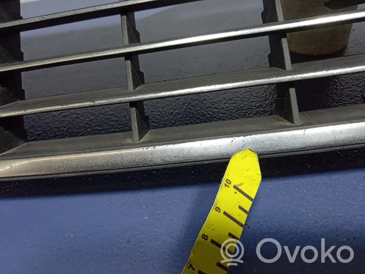 Fiat Croma Grille de calandre avant 735397230