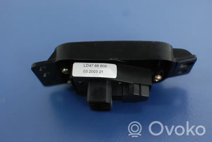 Mazda MPV II LW Przycisk / Włącznik podgrzewania lusterek 