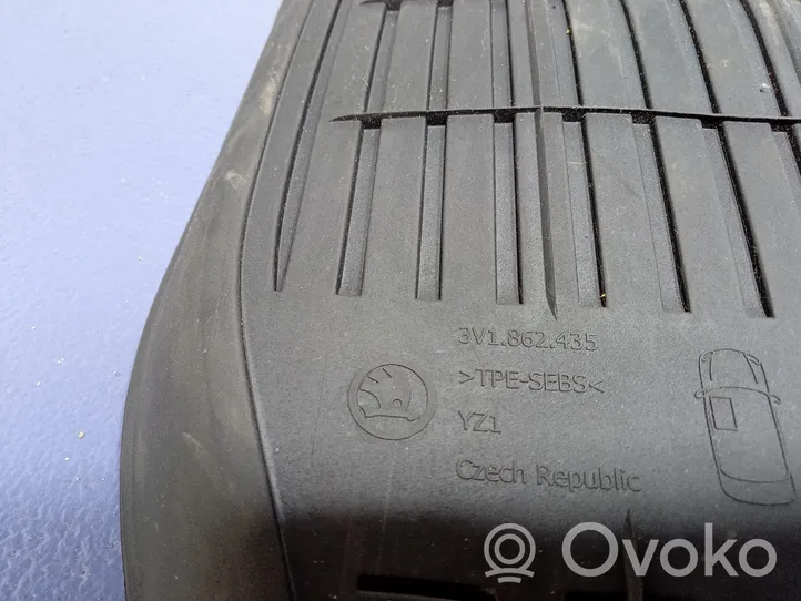 3V1862435 Skoda Superb B8 (3V) Front floor carpet liner, 56.47 € | RRR