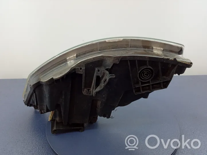 Citroen C4 I Lampa przednia 9680687180