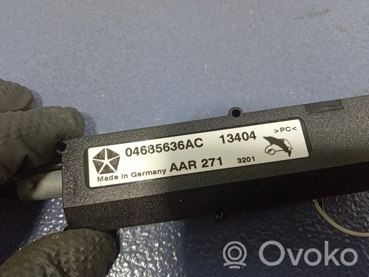 Chrysler Grand Voyager IV Antenne GPS 04685636AC