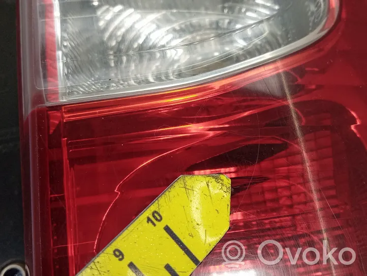 Fiat Qubo Lampa tylna 01353205080E