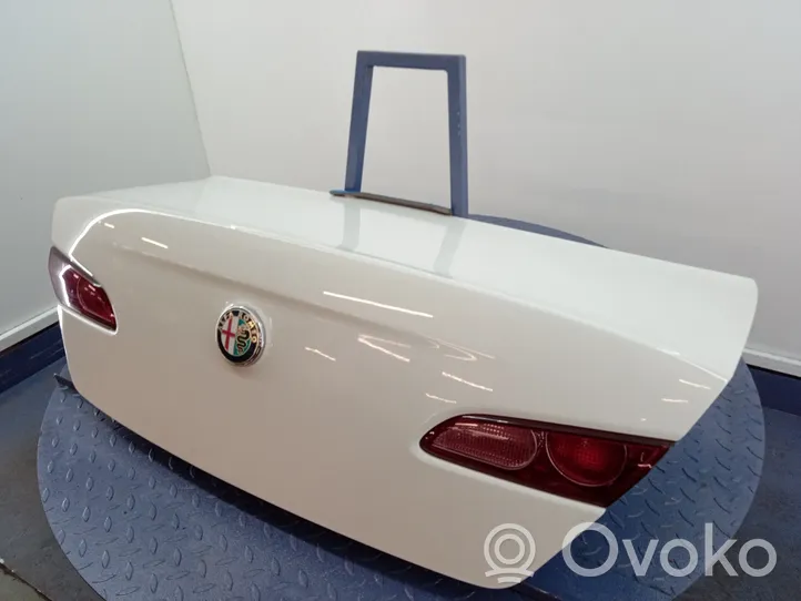 Alfa Romeo 159 Heckklappe Kofferraumdeckel 01