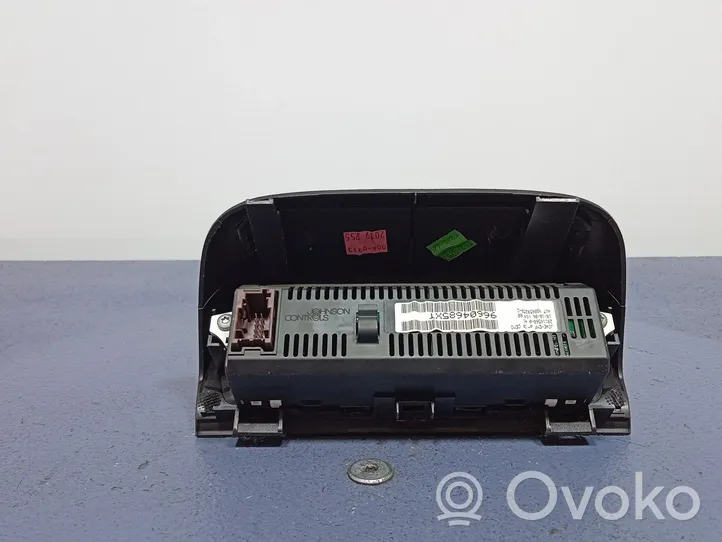 Peugeot 307 Unité principale radio / CD / DVD / GPS 96604685XT