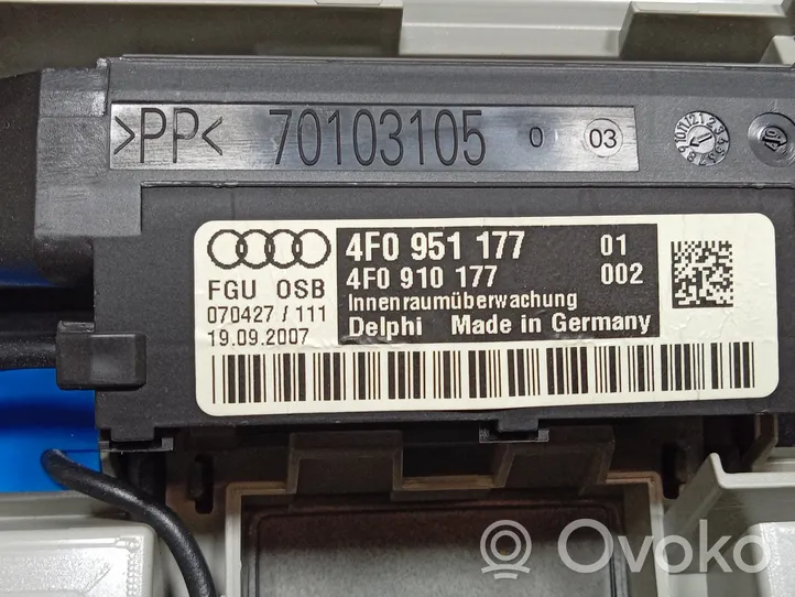 Audi A6 Allroad C6 Bagažinės apšvietimo žibintas 4F0947135BQ