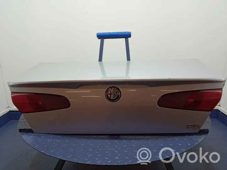 Alfa Romeo 166 Tailgate/trunk/boot lid 01