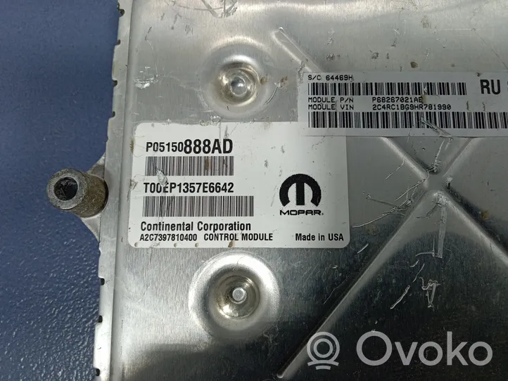 Chrysler Pacifica Komputer / Sterownik ECU silnika P05150888AD