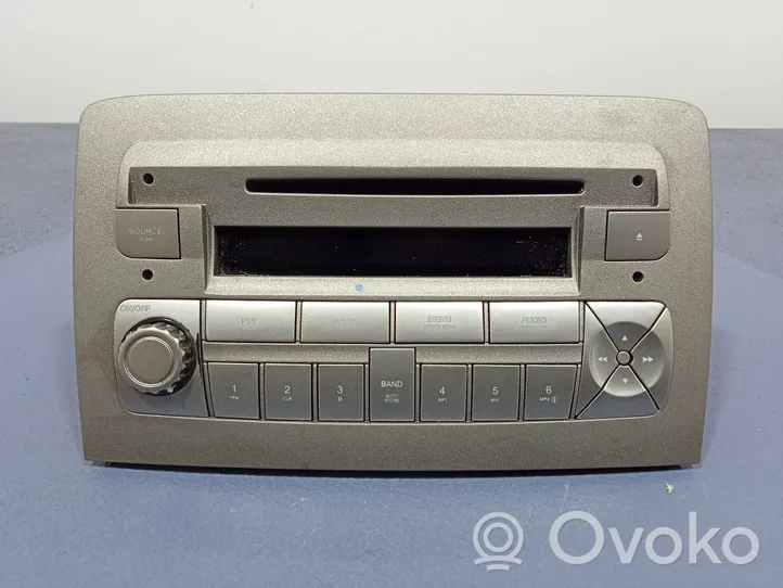 Lancia Musa Panel / Radioodtwarzacz CD/DVD/GPS 01