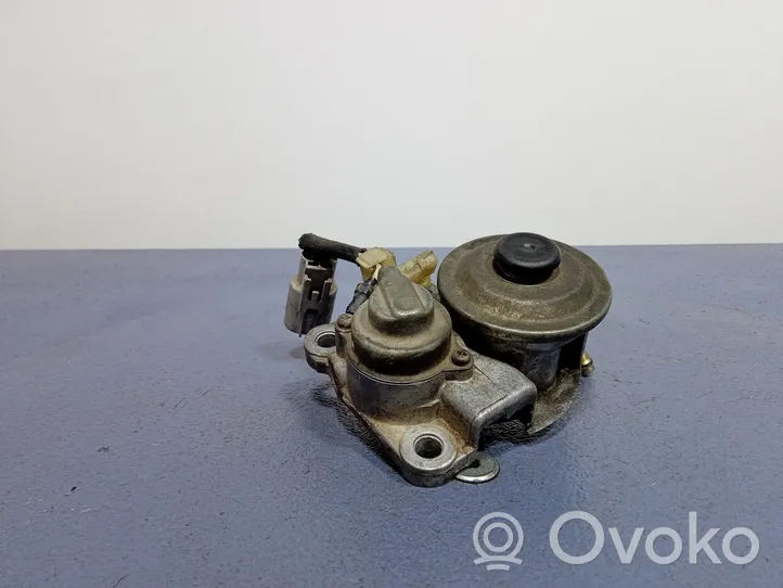 Toyota Corolla E120 E130 Alloggiamento del filtro del carburante 01