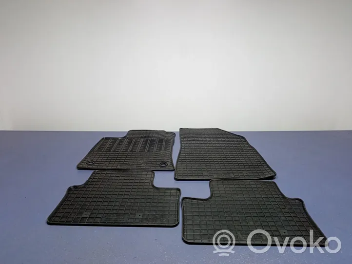 Renault Clio V Front floor carpet liner 01