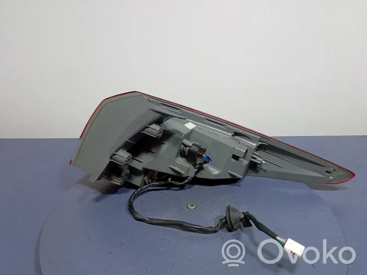 Hyundai i40 Lampa tylna 92401-3Z5