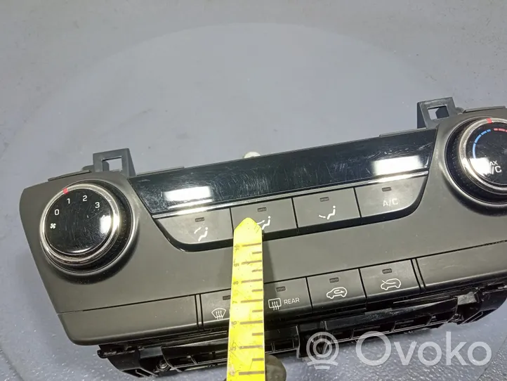 Hyundai Tucson TL Panel klimatyzacji 97250-D7000