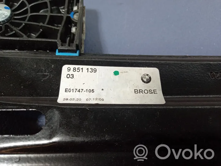 BMW 2 F44 Elektryczny podnośnik szyby drzwi tylnych 9851139