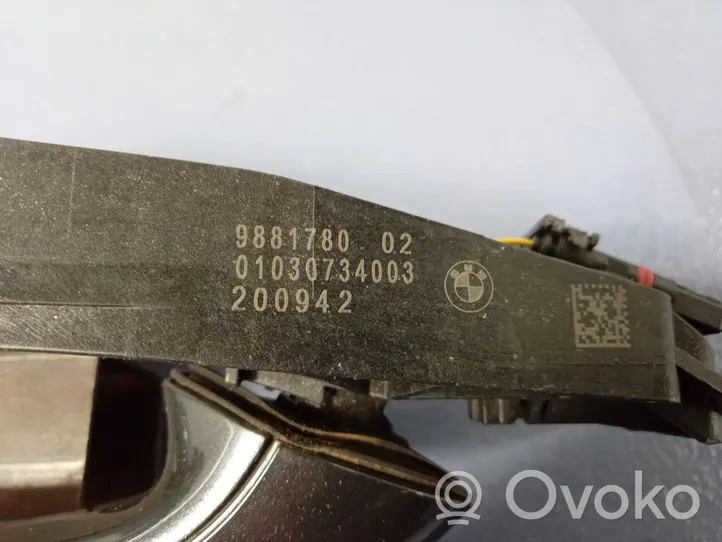 BMW 2 F44 Klamka zewnętrzna drzwi przednich 9881780