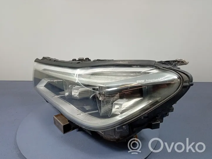 BMW 7 G11 G12 Lampa przednia 7465599