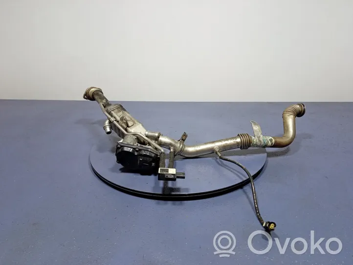 BMW 5 G30 G31 Valvola di raffreddamento EGR 8576473