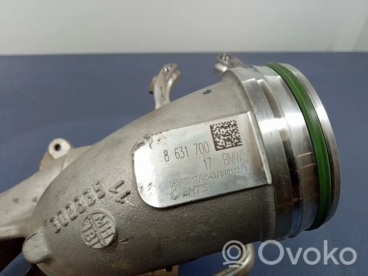 BMW 1 F40 Cześć układu próżniowego turbosprężarki 8631700