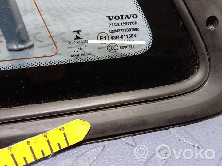 Volvo XC60 Szyba karoseryjna tylna 01