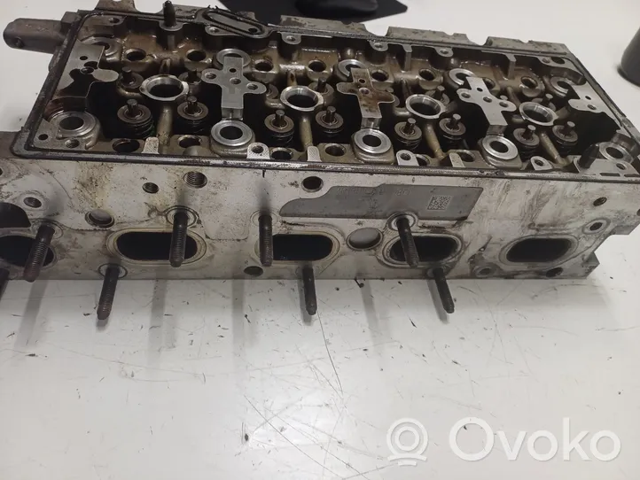 Volkswagen Touran II Engine head 04L103373E