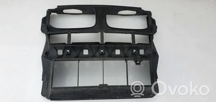 BMW X5 E70 Support de radiateur sur cadre face avant 51647177878